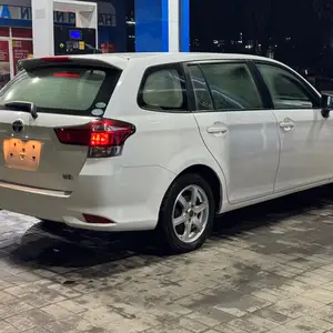 Toyota Fielder, 2015