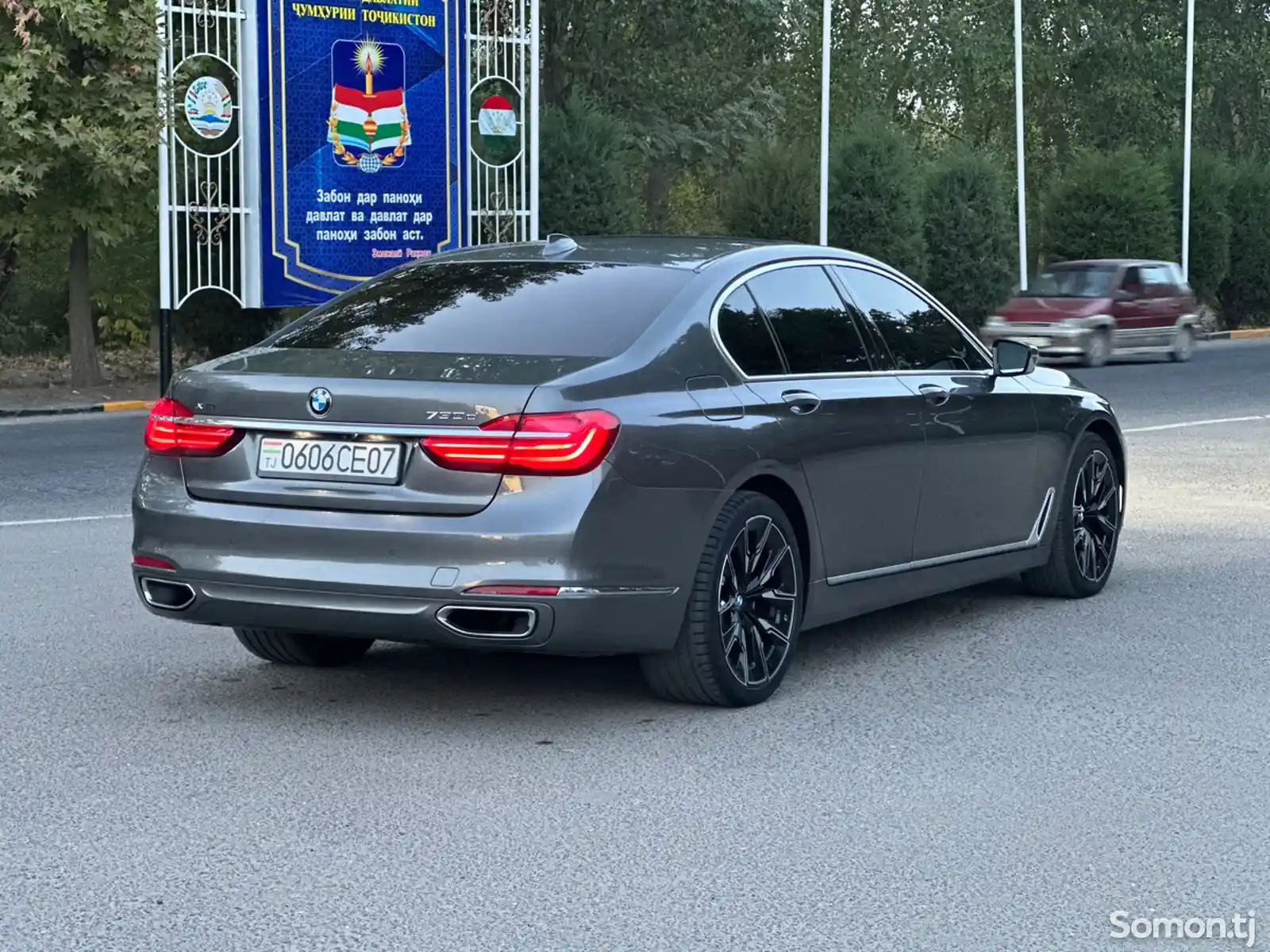 BMW 7 series, 2018-13