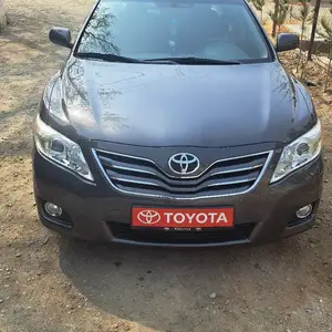 Toyota Camry, 2011