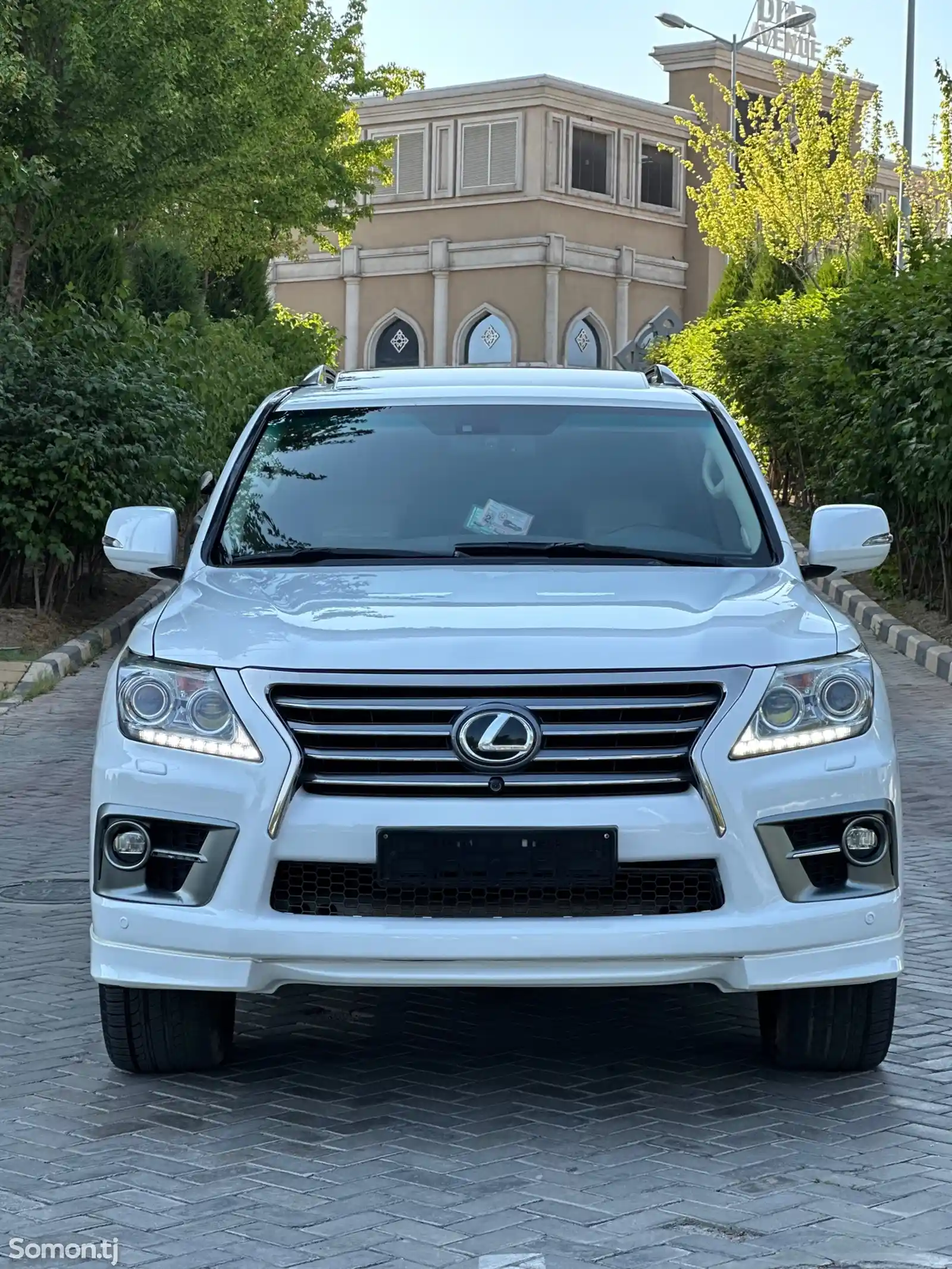 Lexus LX series, 2015-2