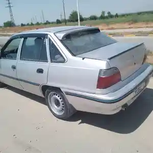 Daewoo Nexia, 1996