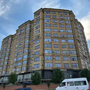 3-комн. квартира, 8 этаж, 154 м², 12 мкр