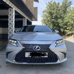 Lexus ES series, 2015