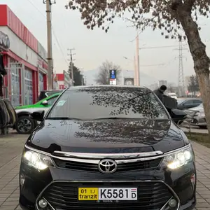 Toyota Camry, 2016