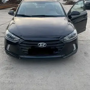 Hyundai Elantra, 2016