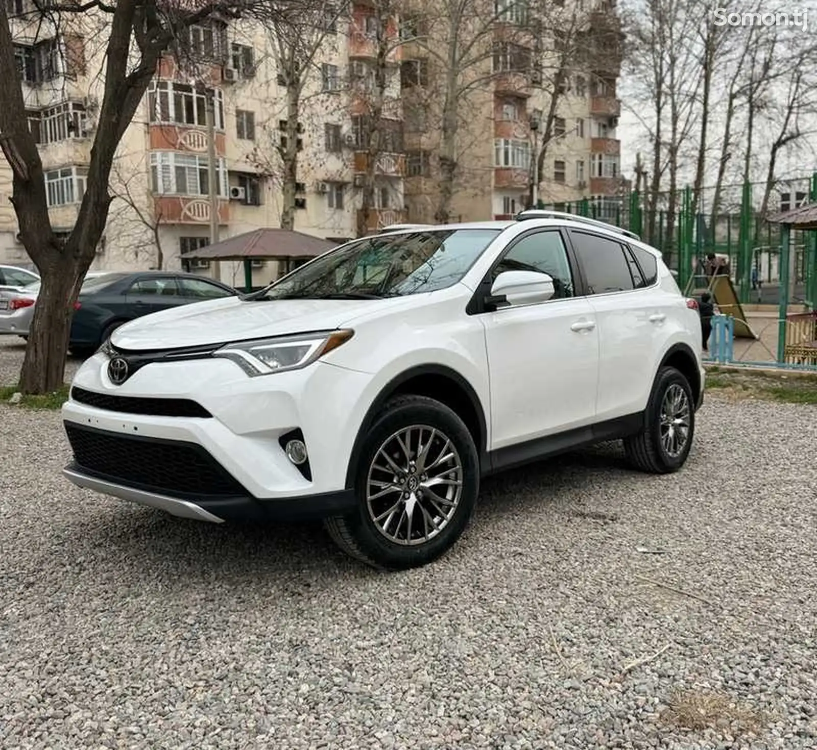 Toyota RAV 4, 2016-1