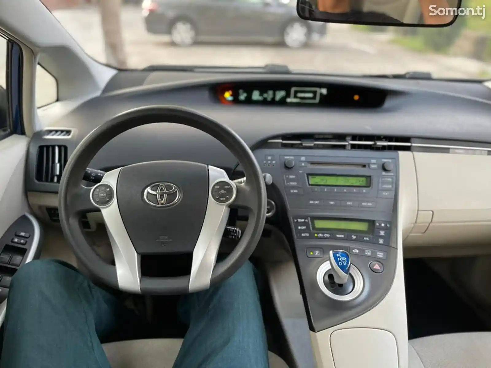 Toyota Prius, 2011-11