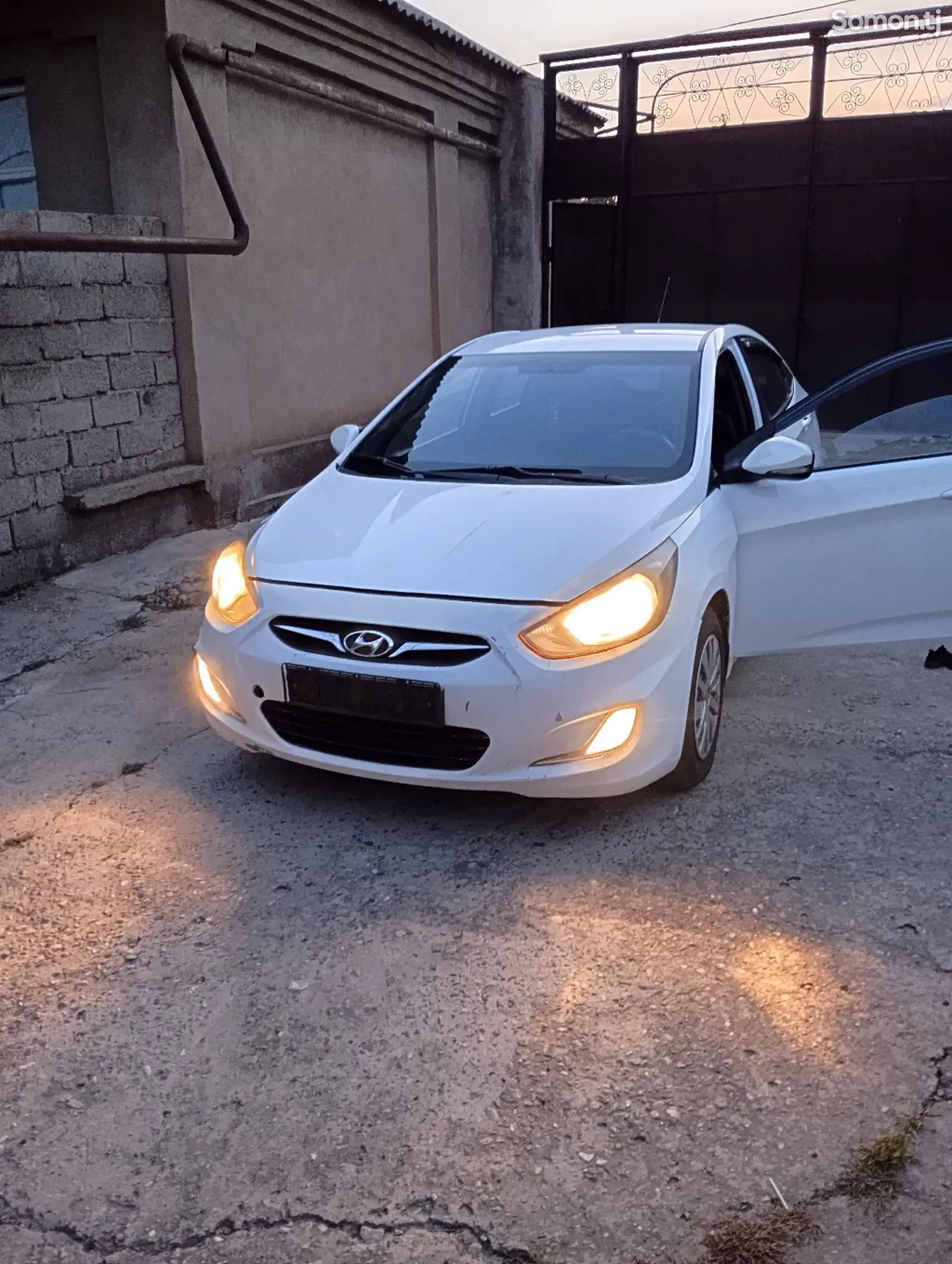 Hyundai Accent, 2012-1