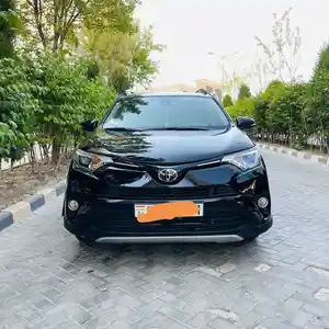 Toyota RAV 4, 2018