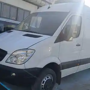 Фургон Mercedes-Benz Sprinter, 2010