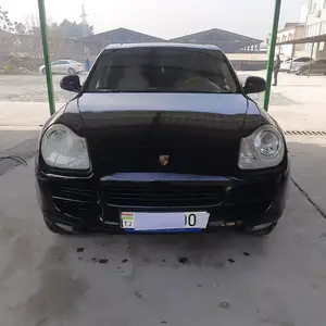 Porsche Cayenne, 2004