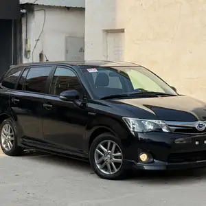 Toyota Fielder, 2014