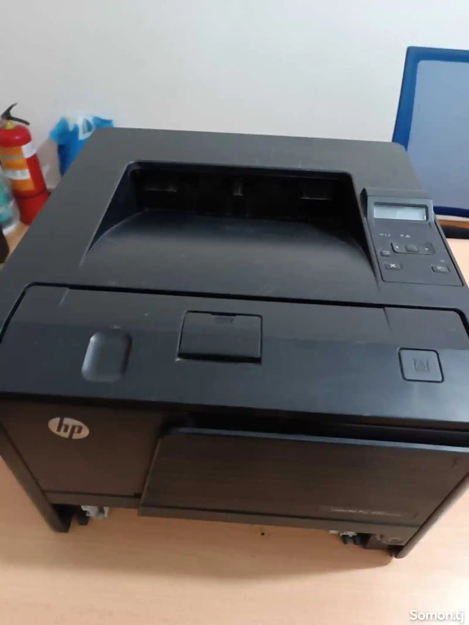Принтер LaserJet Pro 400 M401dne-1