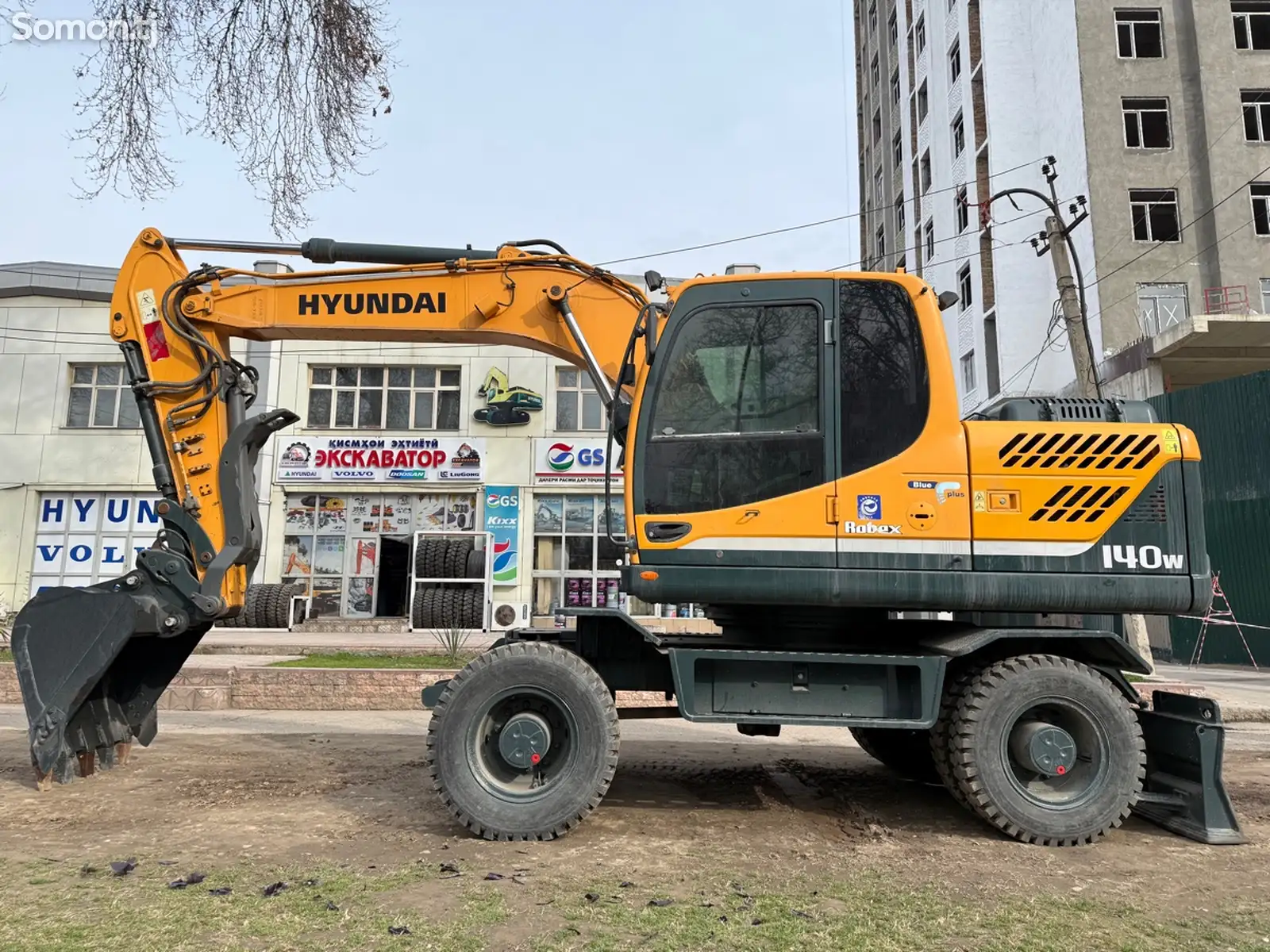 Экскаватор Hyundai R140W 2015-1