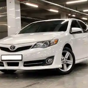 Toyota Camry, 2012