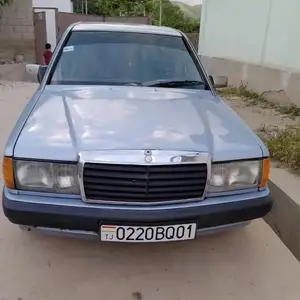 Mercedes-Benz W201, 1990