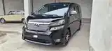 Toyota Vellfire, 2014-2