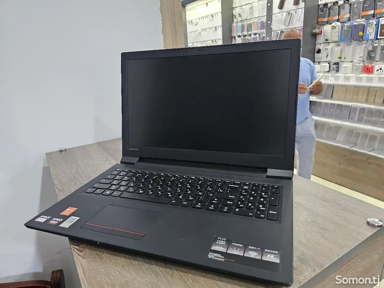 Ноутбук Lenovo AMD E2-9010 / 4GB / 500GB-1