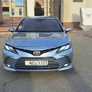 Toyota Camry, 2019