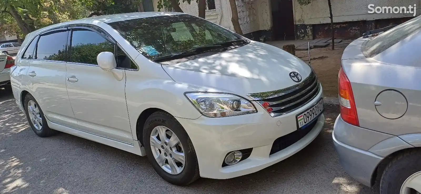 Toyota Mark X ZiO, 2010-2