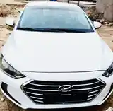 Hyundai Elantra, 2017-4