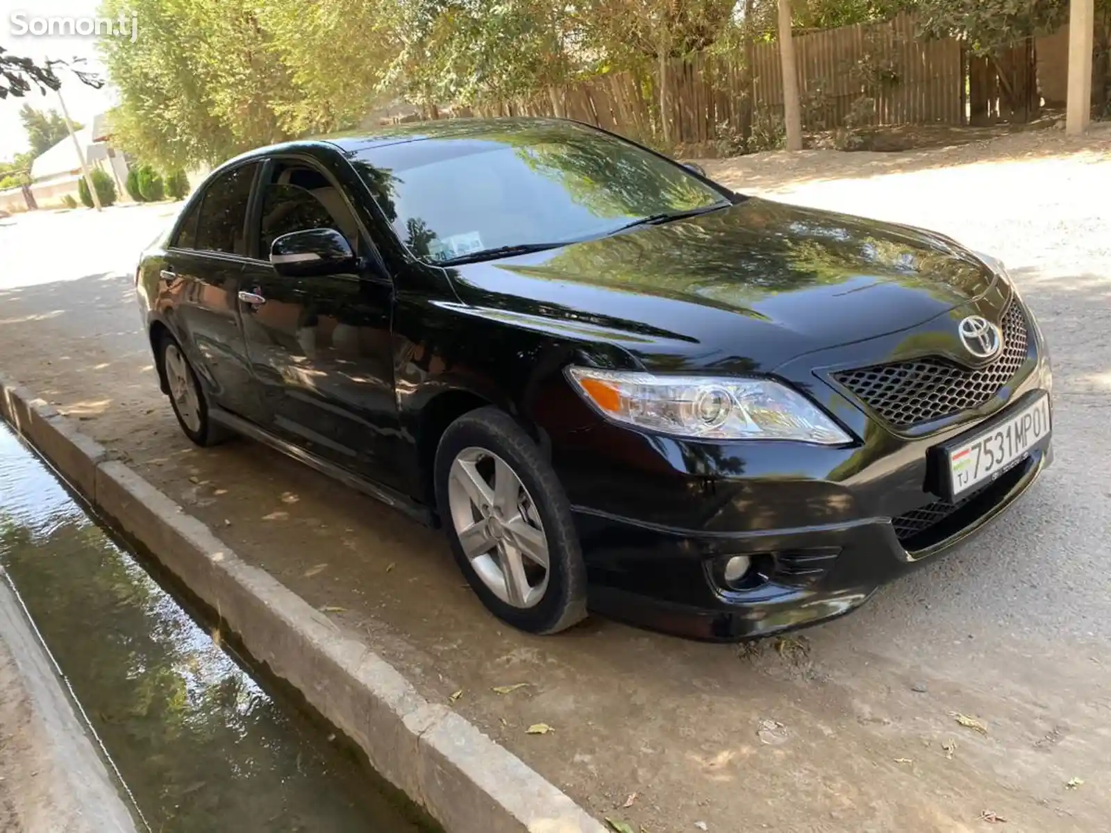 Toyota Camry, 2010-1