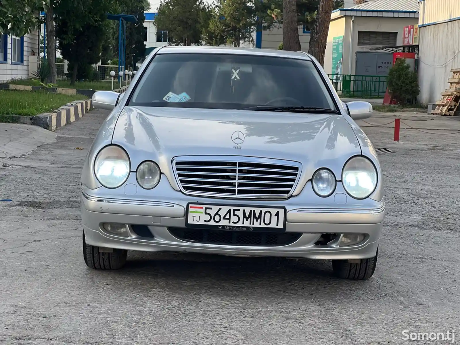 Mercedes-Benz E class, 2001-5