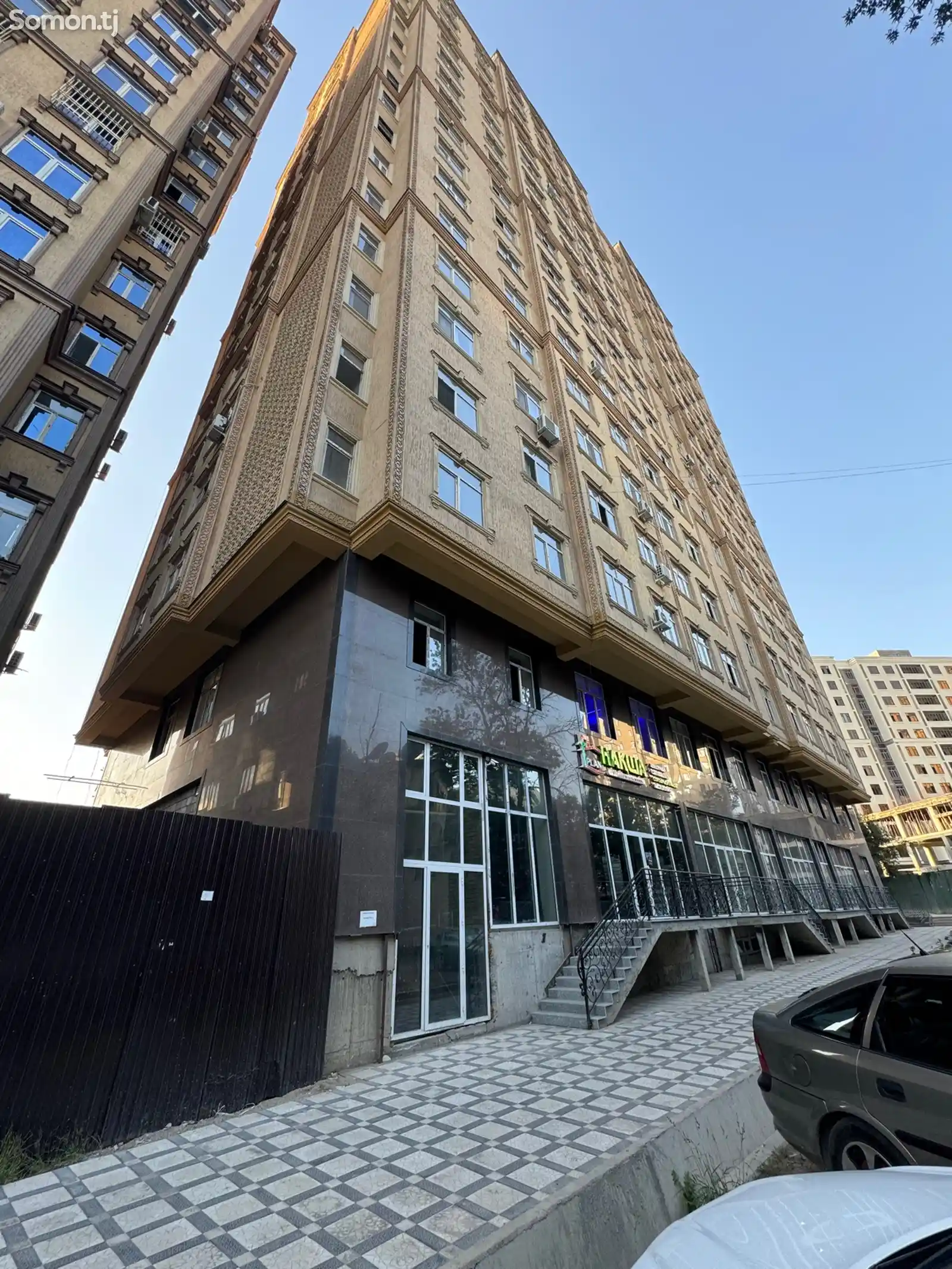 Помещение под магазин / салон, 450м², Шохмансур-1