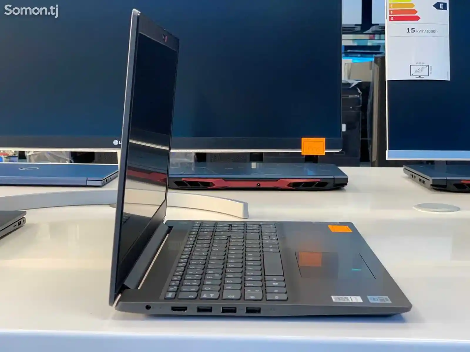 Ноутбук Lenovo Core i3-10110U-4