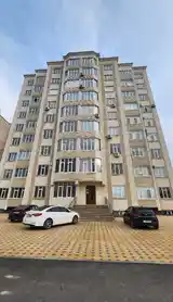 3-комн. квартира, 8 этаж, 75 м², 12 мкр-2