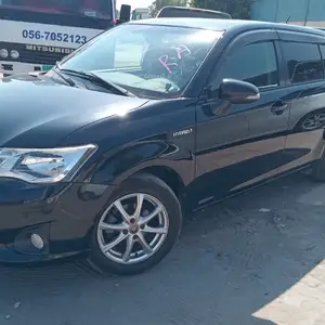 Toyota Fielder, 2014