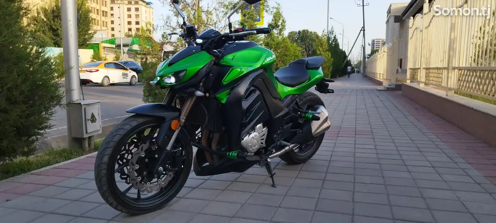 Мотоцикл Kawasaki Z1000 450 куб-10