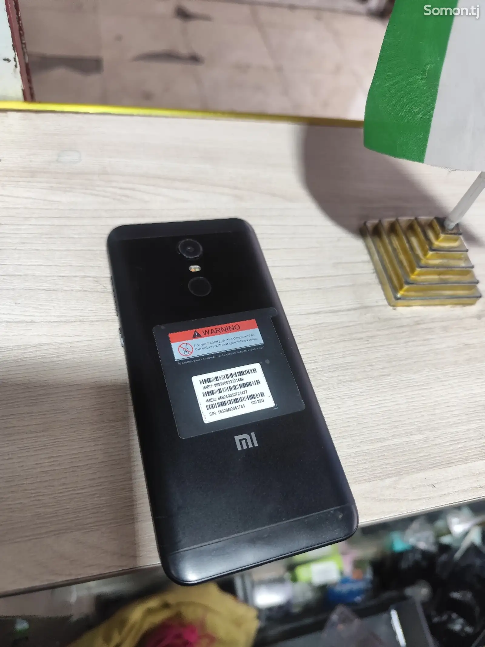 Телефон Xiaomi-1