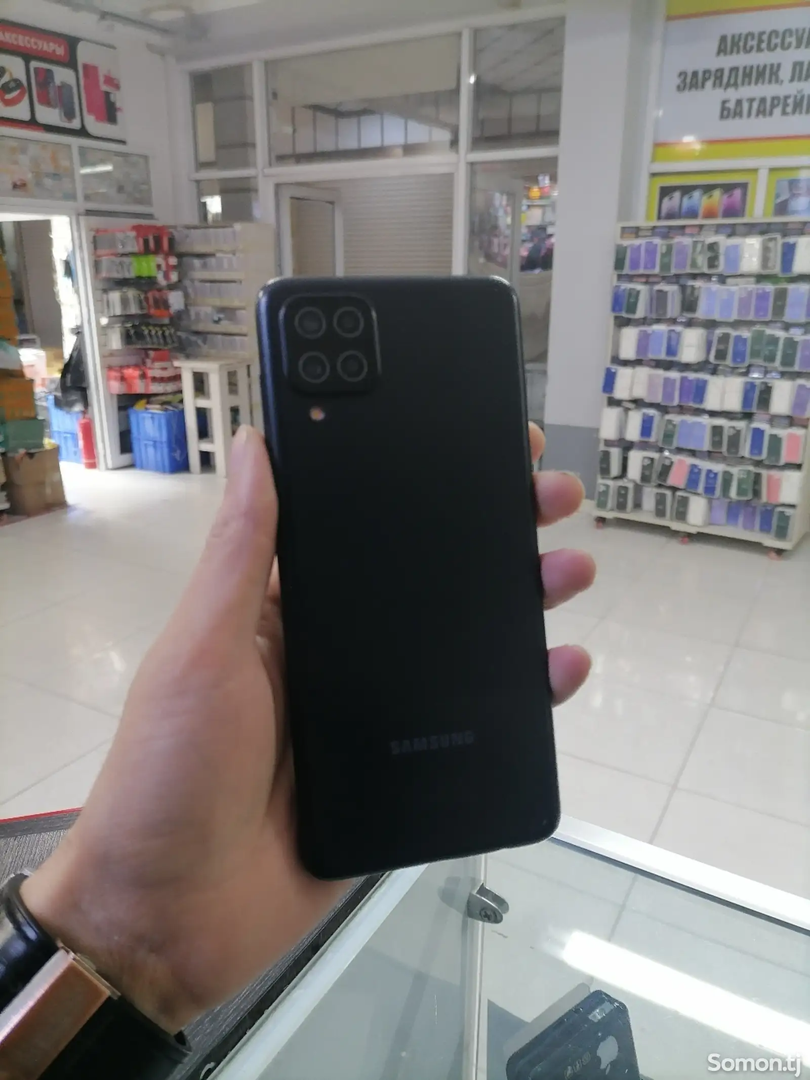 Samsung Galaxy A12-1