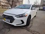 Hyundai Elantra, 2017-3