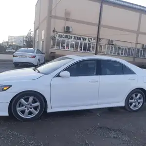 Toyota Camry, 2008