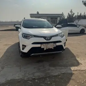 Toyota RAV 4, 2018