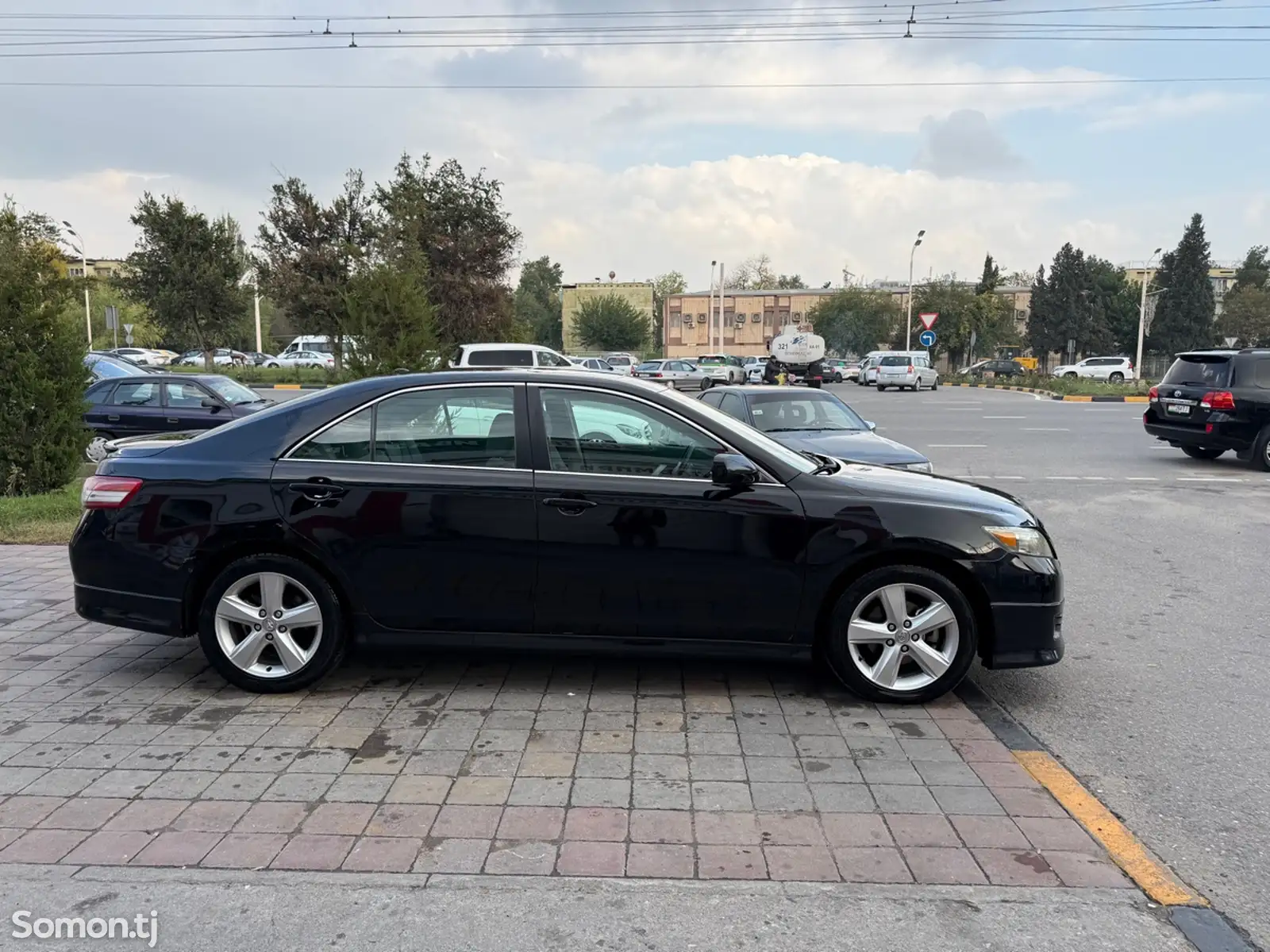 Toyota Camry, 2011-4