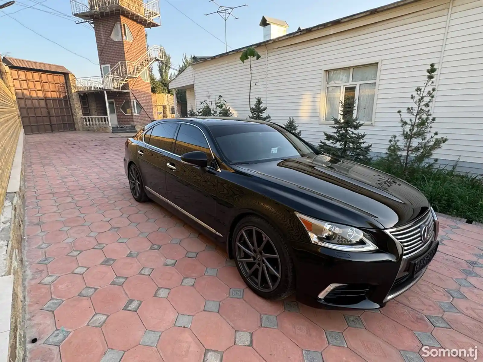 Lexus LS series, 2014-3