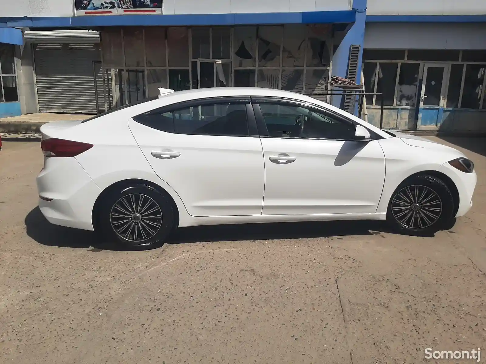 Hyundai Elantra, 2017-3