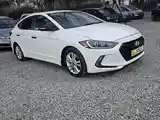 Hyundai Elantra, 2017-3