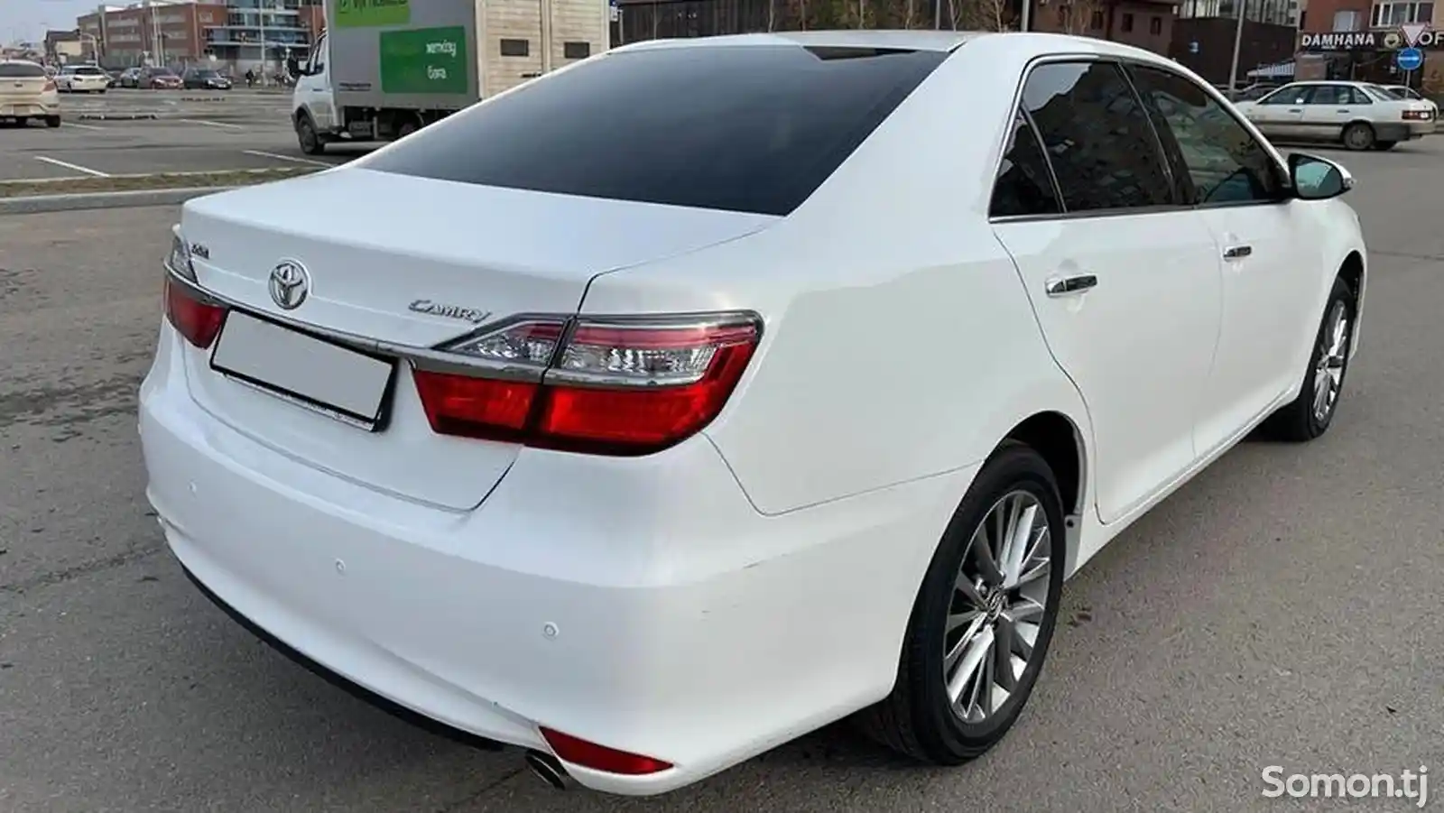 Toyota Camry, 2015-4