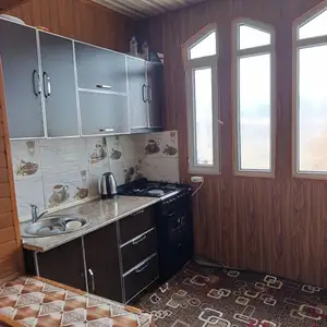 4-комн. квартира, 4 этаж, 74 м², Рогун