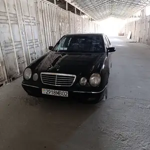 Mercedes-Benz E class, 2002