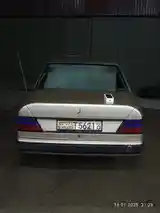 Mercedes-Benz W124, 1988-9