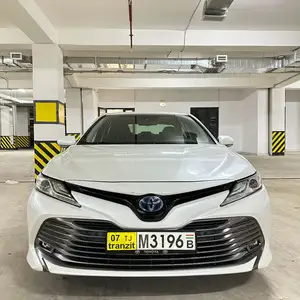 Toyota Camry, 2020