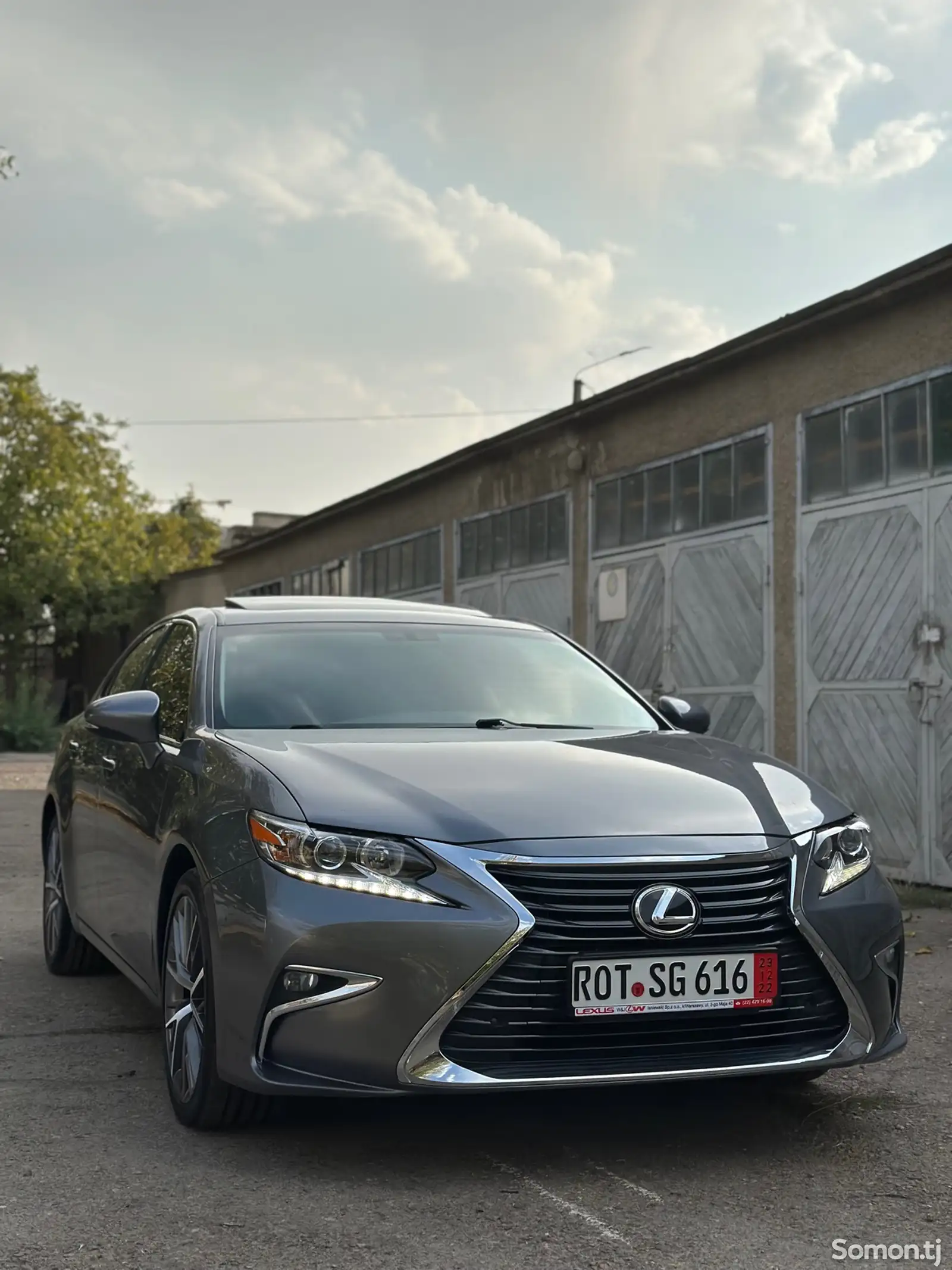 Lexus ES series, 2015-9