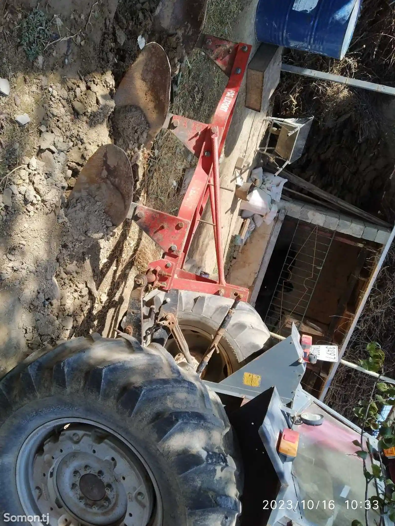 Трактор с оборудованием, 2009-6