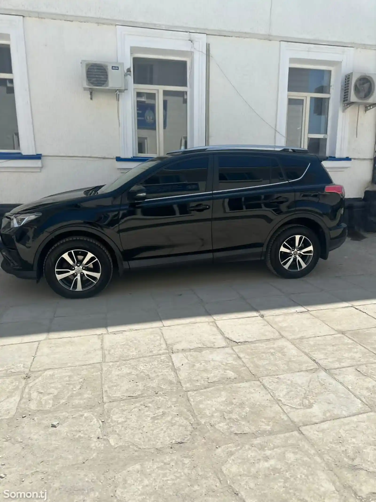 Toyota RAV 4, 2017-3