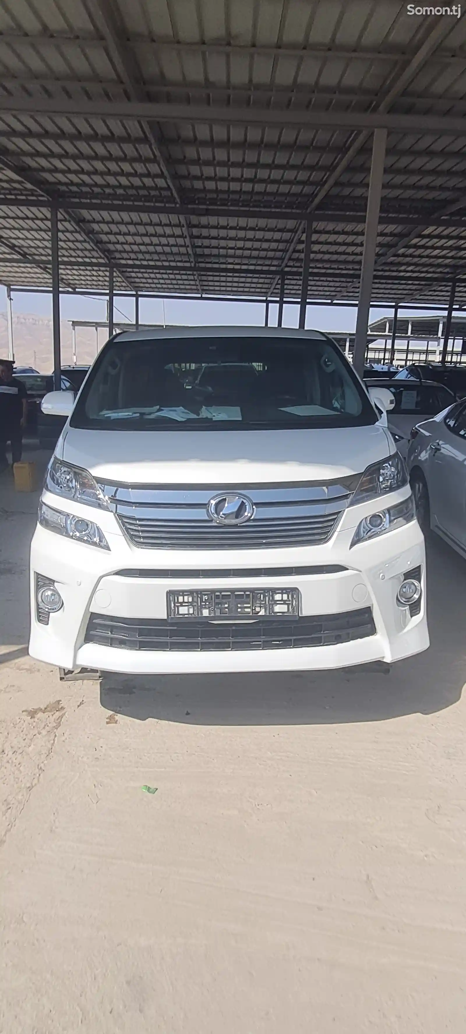 Toyota Vellfire, 2014-2